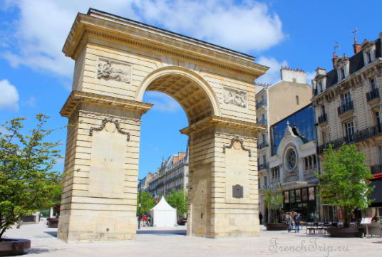 Достопримечательности Дижона - Триумфальная арка, что посмотреть в Дижоне, путеводитель по городу Дижон