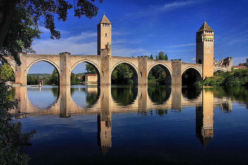Valentre-Bridge-in-Cahors