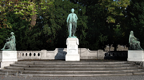 Памятник Гете в Страсбурге