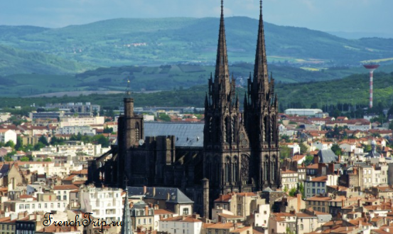 Clermont-Ferrand - Клермон-Ферран - достопримечательности, маршрут по городу, что посмотреть, фото - panorama black