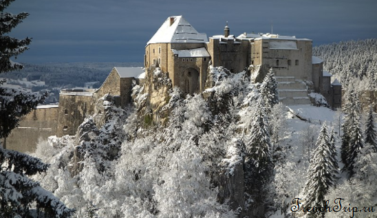 Château de Joux (замок Жу), Понтарлье, Франция - фото, история. Посетить замок Жу: как добраться, время работы, билеты, фото. Путеводитель по замкам Франции