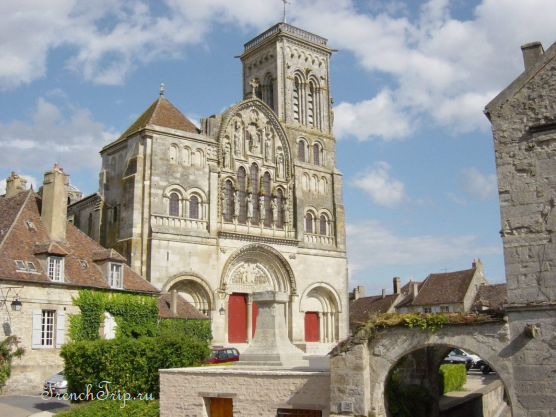 Vézelay (Везле), Бургундия, Франция - путеводитель по городу