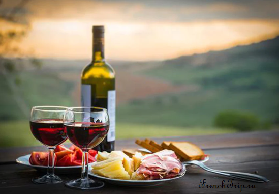Сочетание вина и сыра Сочетание вина и еды - как правильно подобрать вино к еде, сочетание различных сортов вина с едой: мясом, рыбой, сырами. Готовые рецепты сочетаний вина