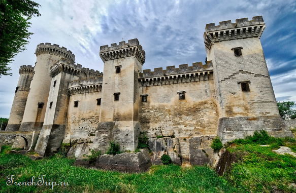 Tarascon_chateau 10 лучших замков для детей во Франции