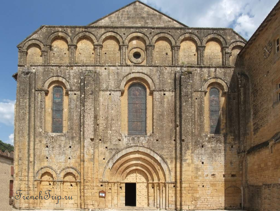 Cadouin (Кадуан), Abbaye de Cadouin, Aquitaine