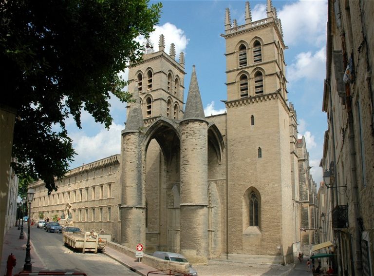 Кафедральный собор Сен-Пьер, Монпелье - достопримечательности Монпелье