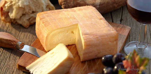 Le Maroilles cheese 10 лучших французских сыров