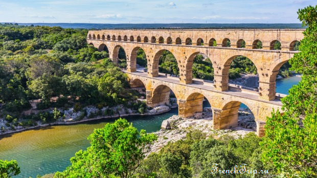 Pont du Gard Что посмотреть во Франции - путеводитель по регионам Франции. Что самого интересного в каждом регионе? Ради чего туда стоит ехать?