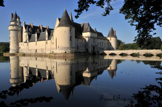Château du Plessis-Bourré 10 лучших замков для детей во Франции