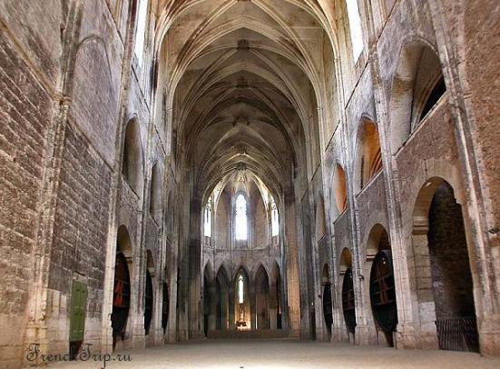 Abbaye Sainte-Marie de Valmagne (аббатство Вальмань), Villeveyrac