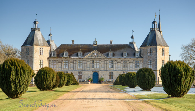 Château de Sully, Burgundy castle_1