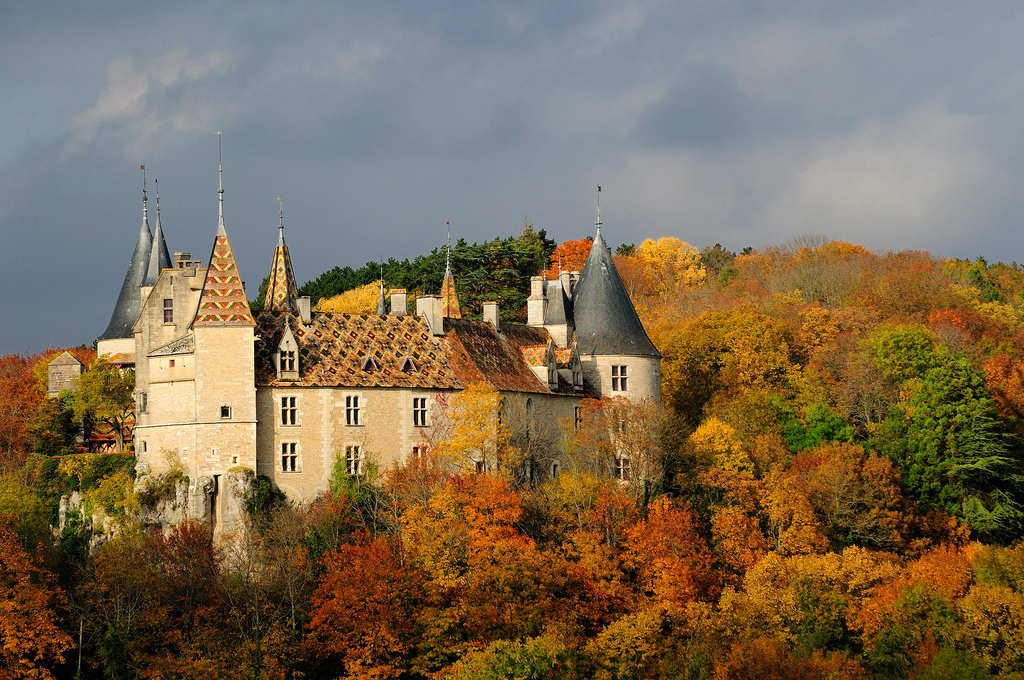 Chateau-de-La-Rochepot Замки Франции: Бургундия