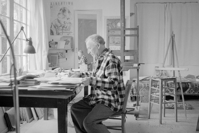 Chagall at his desk St.Paul de Vence 1958
