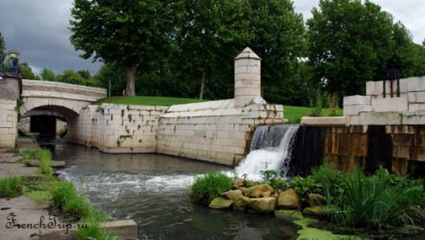 Toul Ramparts Toul (Туль), Лотарингия, Франция - путеводитель по городу Туль