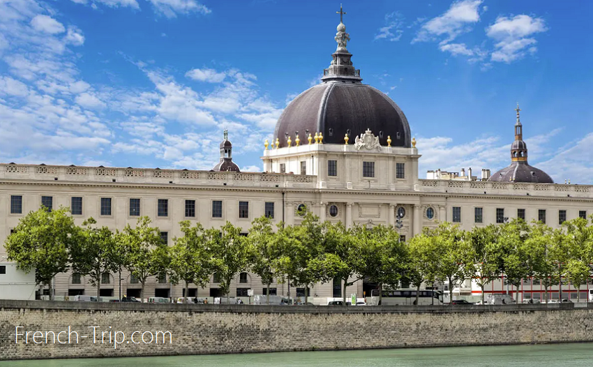 Grand Hôtel Dieu à Lyon Pesquille