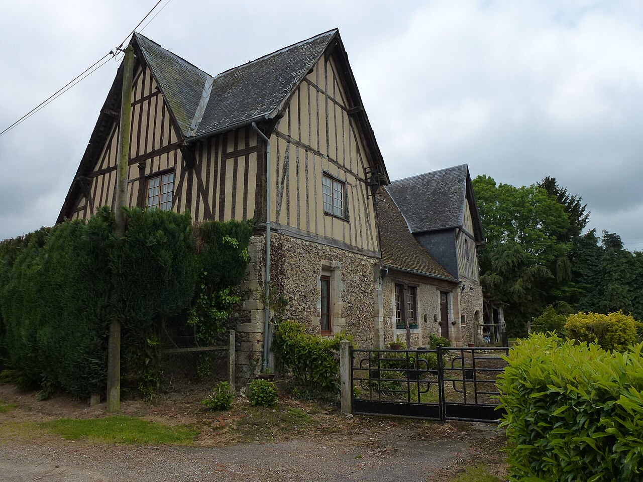 Aclou (Eure, Fr) grange dimière.JPG
