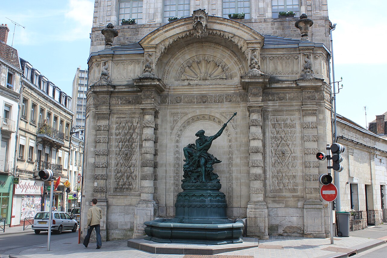 Place du Pont-de-Cité, Фонтан Нептуна