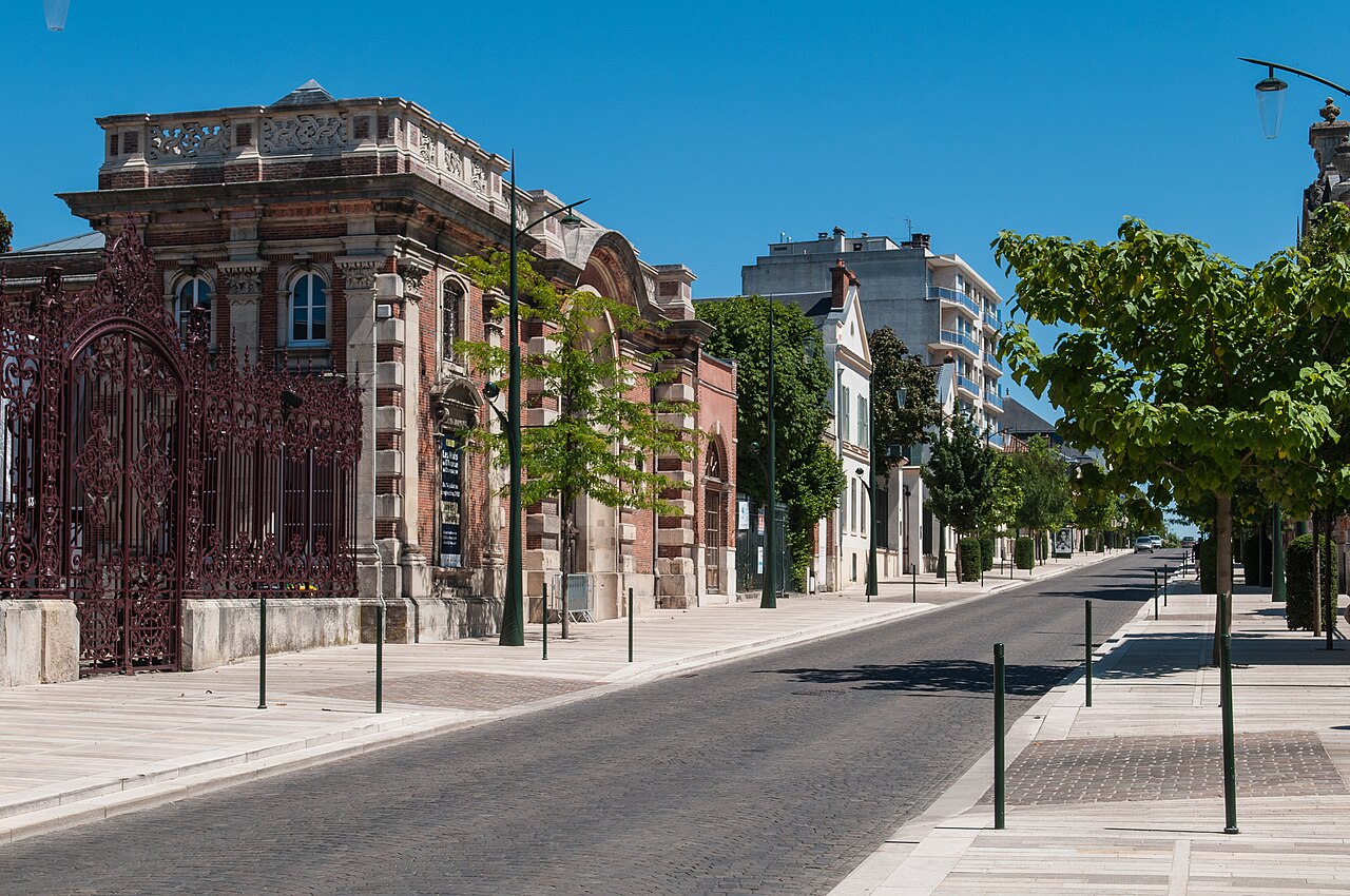 Épernay (Эперне), Шампань, Франция - достопримечательности, путеводитель по городу. Champagne-Ardenne (Регион Шампань - Арденны)