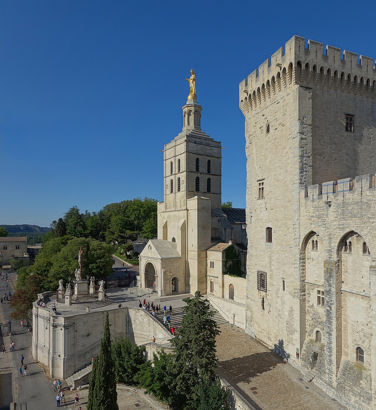 Кафедральный собор Notre Dame des Doms (Авиньонский собор)