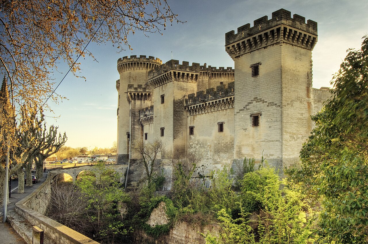 Tarascon (Тараскон), Прованс, Франция - достопримечательности, проезд