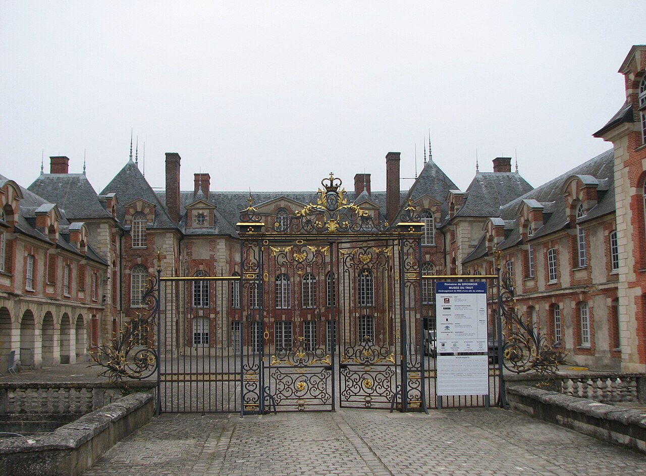 Château de Grosbois.jpg