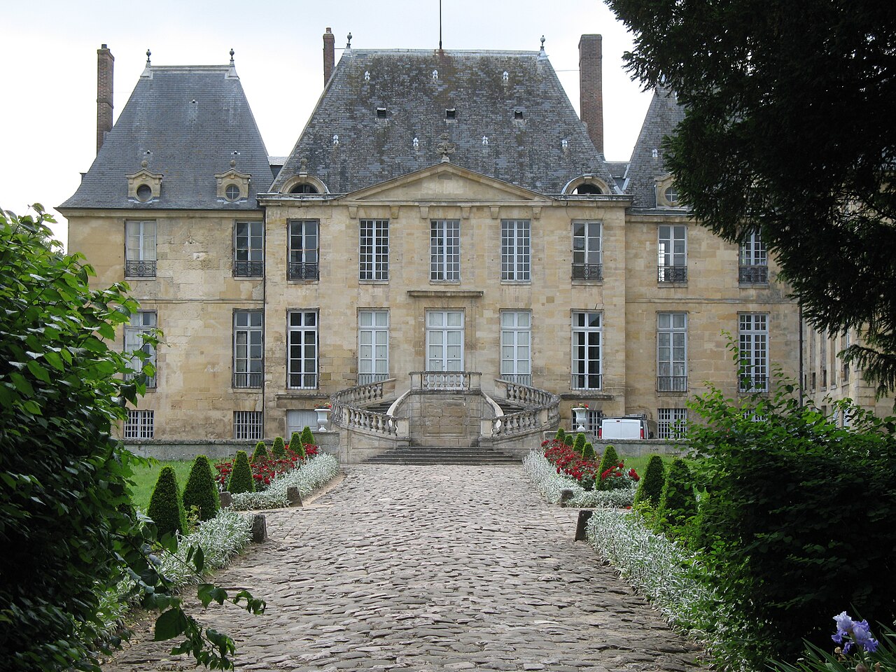 Château de Montgeroult (95).JPG