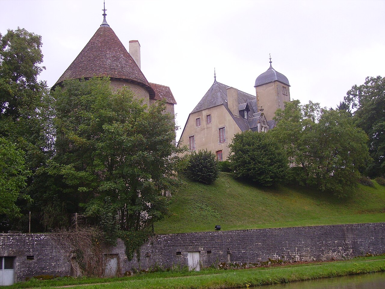 Château de Chatillon-en-Bazois, замки Бургундии, самые красивые замки во Франции Château de Chatillon-en-Bazois, замки Бургундии, самые красивые замки во Франции