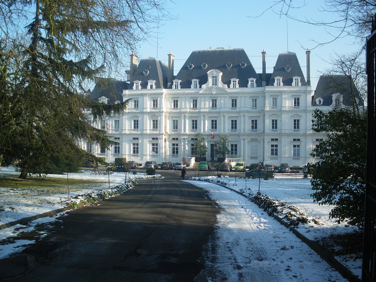 Chateau de Lormoy.JPG