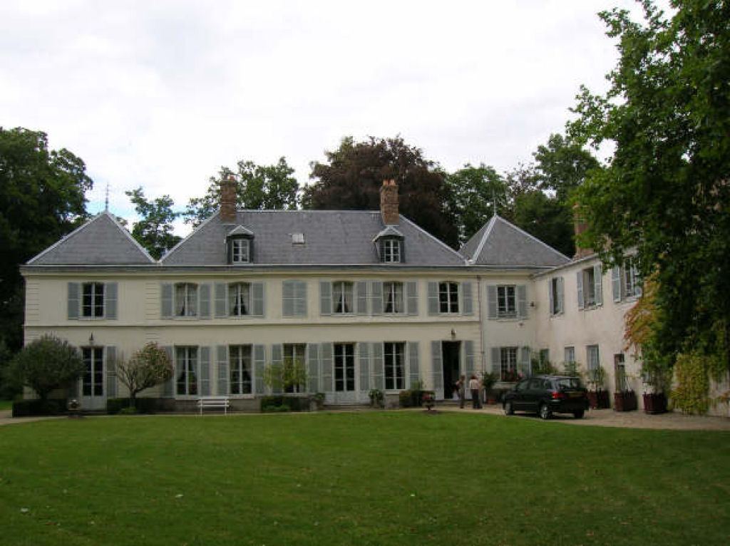 Chateau du merle Blanc.jpg