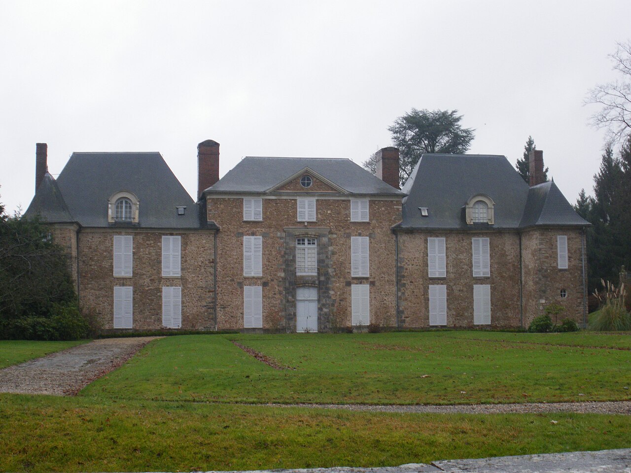 Chateau Forges les Bains.JPG