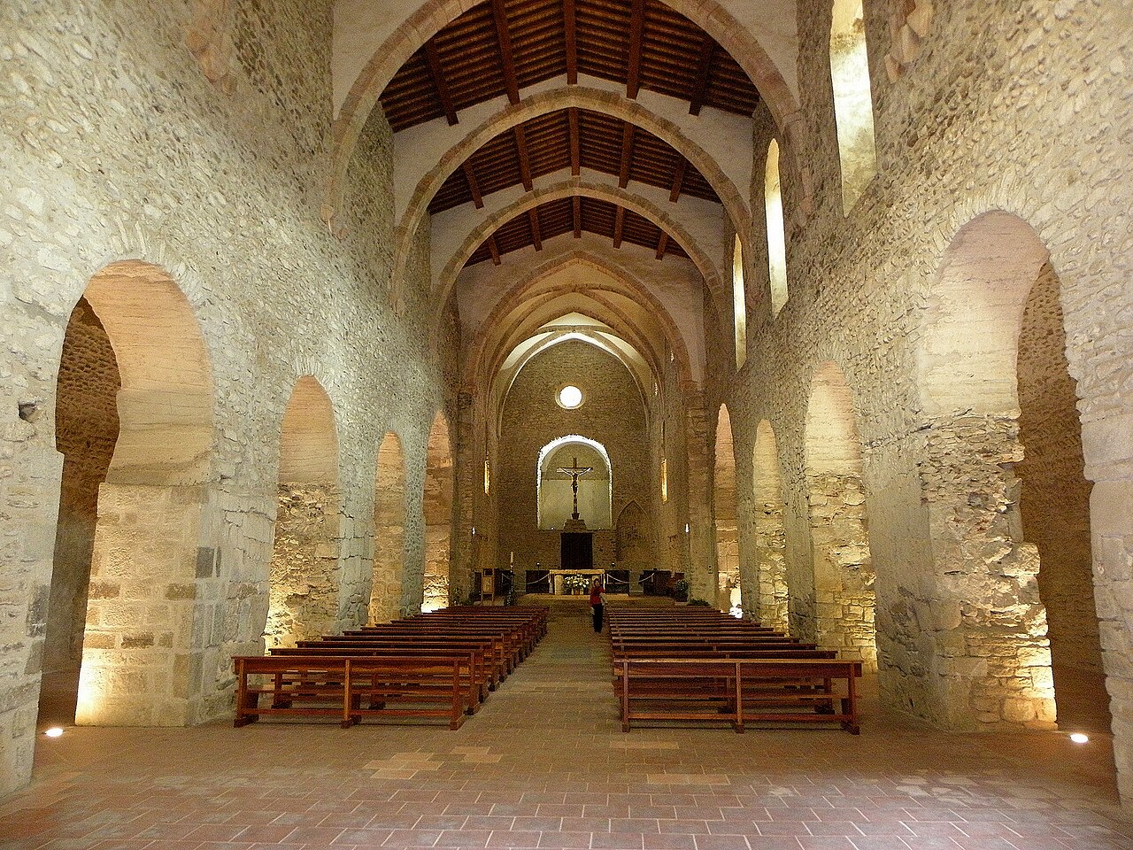 Abbaye Saint Michel de Cuxa (Codalet) - монастырь Сан-Мигель де Кюкса в Кодале, Восточные Пиренеи, регион Лангедок-Русильон, Франция - путеводитель,описание