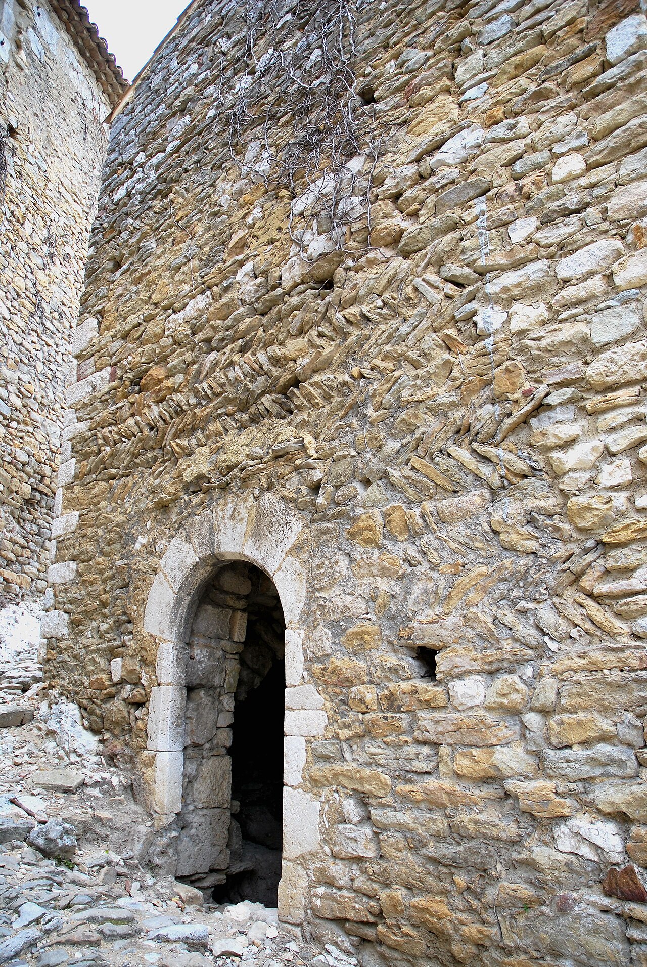 Saint-Montan (Сен-Монтан), Рона-Альпы, достопримечательности, путеводитель