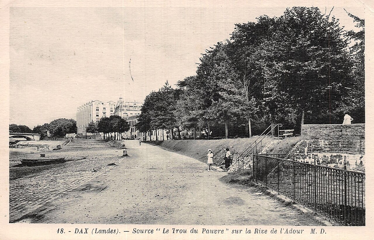 File:Dax (Landes) - Le trou des pauvres 2.jpg
