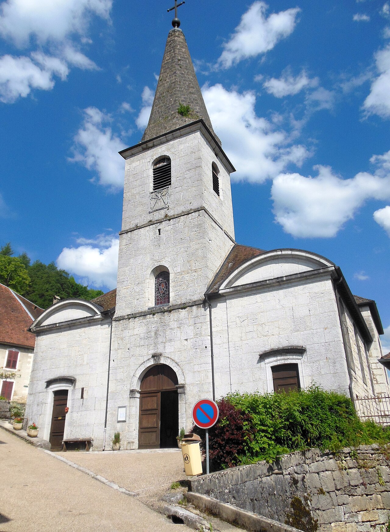 Lods (Ло), Franche-Comte - достопримечательности, путеводитель по городам Франции