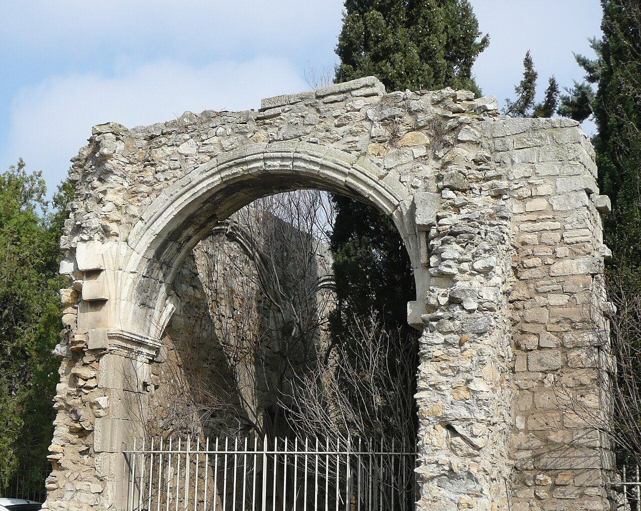 Комплекс аббатства святого Кесария в Арле (Abbaye Saint-Césaire) 
