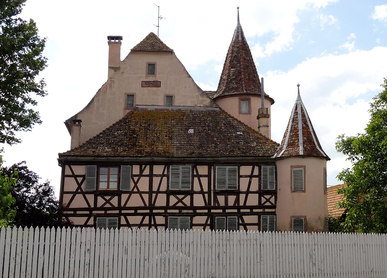 Ernolsheim Château.JPG