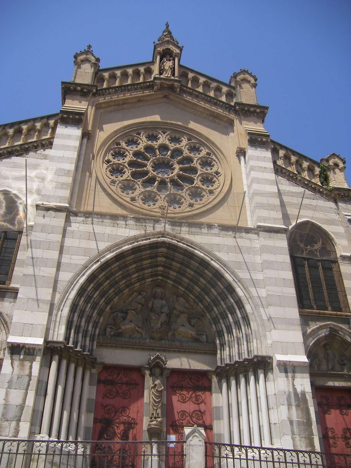 Cathédrale Saint-Jérôme Digne-les-Bains (Динь-ле-Бен), Прованс, Франция