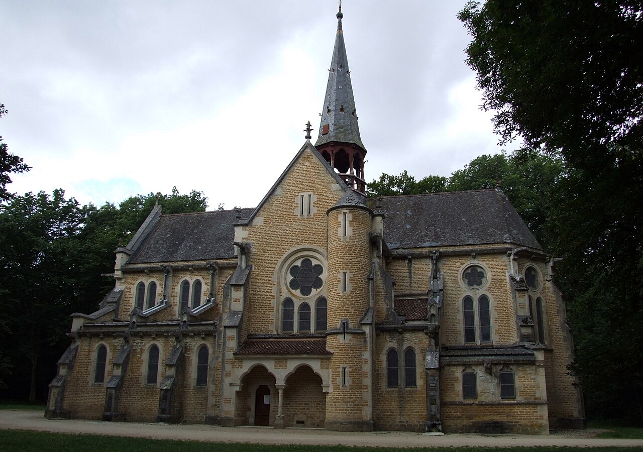 Chapelle Notre-Dame du Chêne, Bar-sur-Seine (Бар-сюр-Сен), Шампань, Франция @frenchtrip.ru