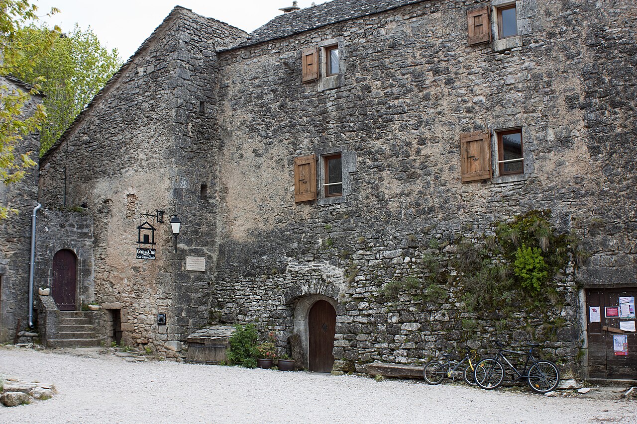 File:La Couvertoirade-Logis communal-20130524.jpg