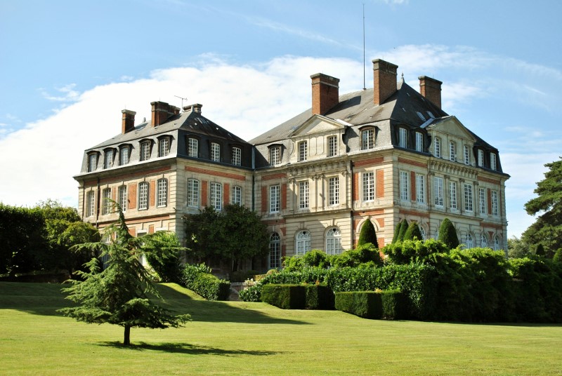 Le château de Fontaine la Sorêt.jpg