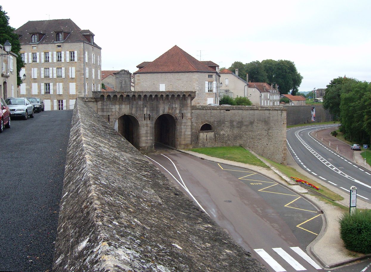 Porte-Neuve