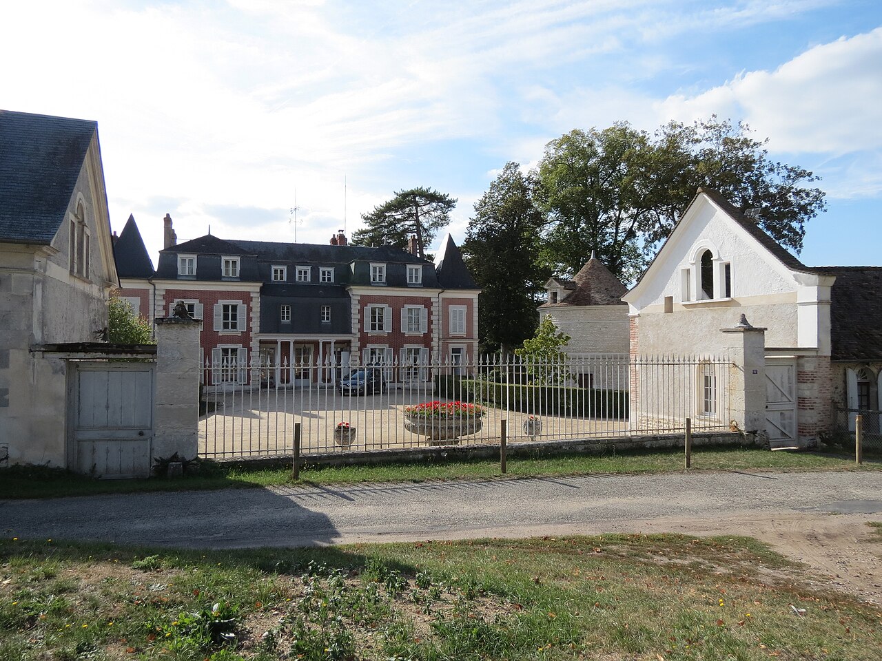 Manoir (Pressagny-l'Orgueilleux) 01.jpg