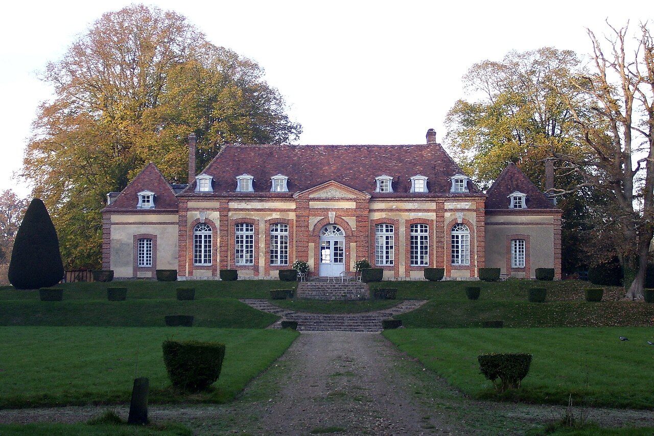 Plasnes Petit Château.jpg