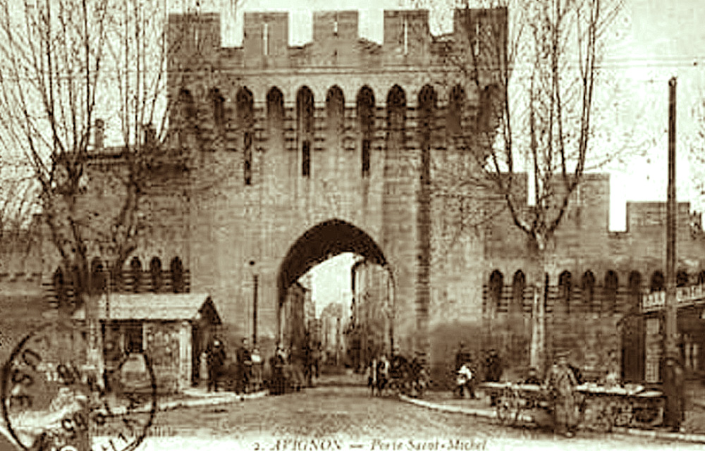 Porte Saint-Michel - достопримечательности Авиньона, что посмотреть в Авиньоне, достопримечательности Прованса