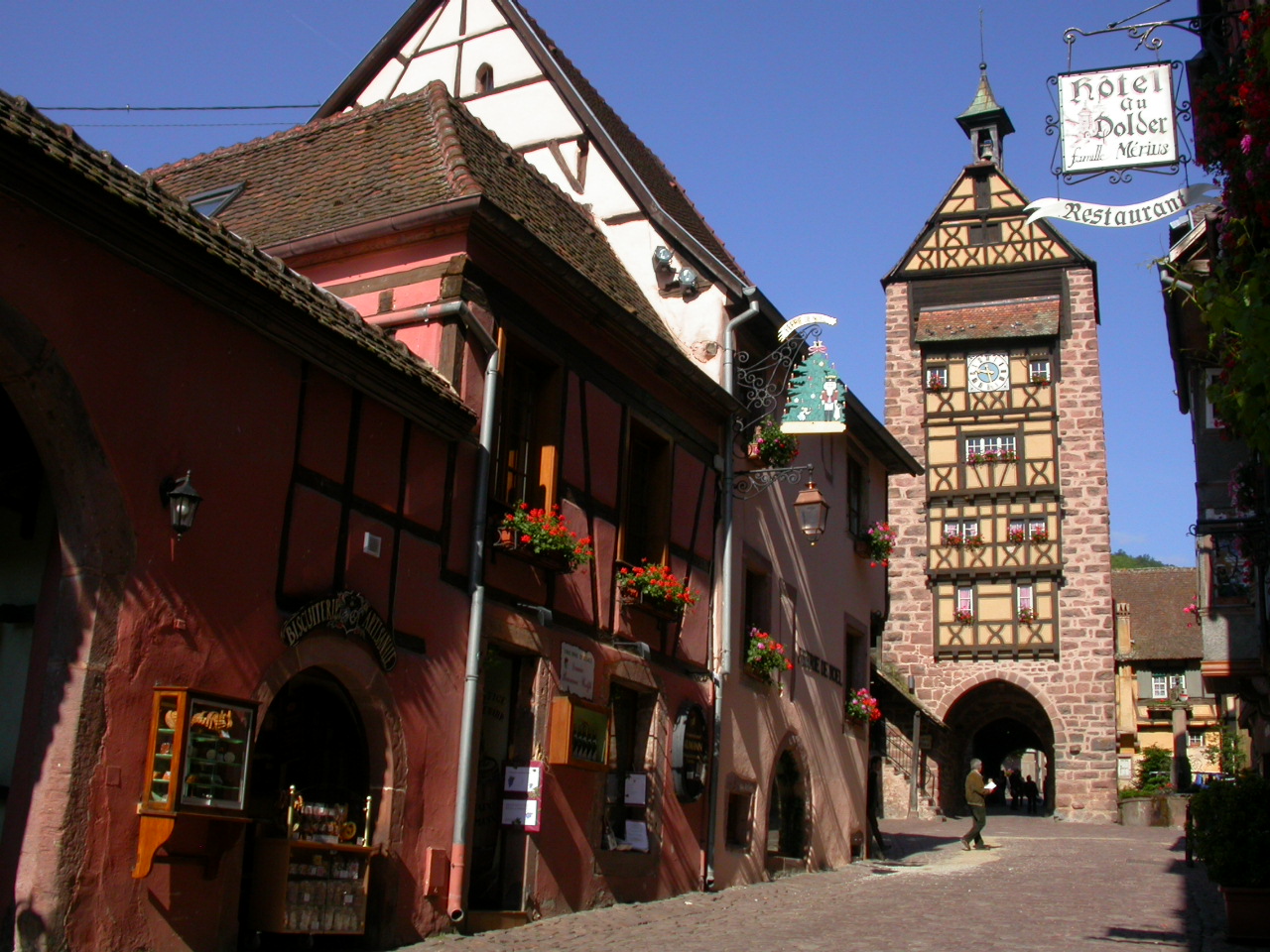 Riquewihr достопримечательности фотографии Эльзас, Франция Riquewihr достопримечательности фотографии Эльзас, Франция