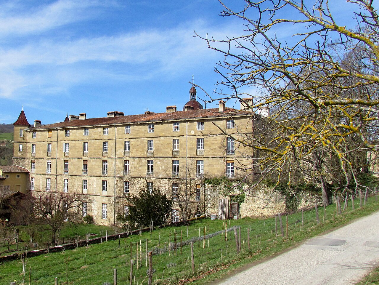 Достопримечательности и виды Saint-Antoine-l'Abbaye: фотографии Saint-Antoine-l'Abbaye Достопримечательности и виды Saint-Antoine-l'Abbaye, путеводитель по Saint-Antoine-l'Abbaye, Фотографии Saint-Antoine-l'Abbaye