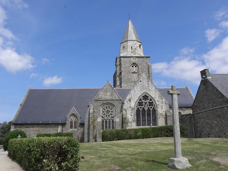 File:Saint-Suliac (35) Église 01.jpg