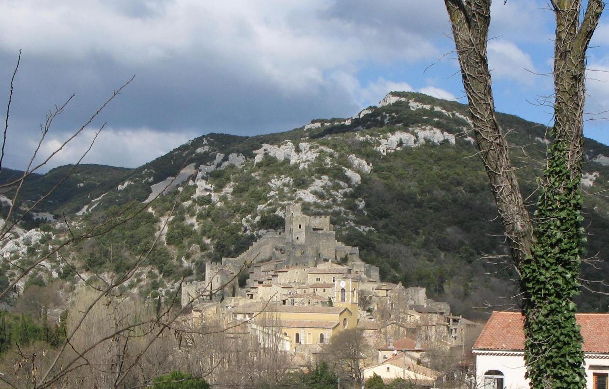 Saint-Montan (Сен-Монтан), Рона-Альпы, достопримечательности, путеводитель