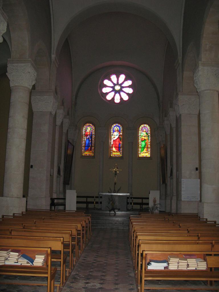 Saint-Montan (Сен-Монтан), Рона-Альпы, достопримечательности, путеводитель