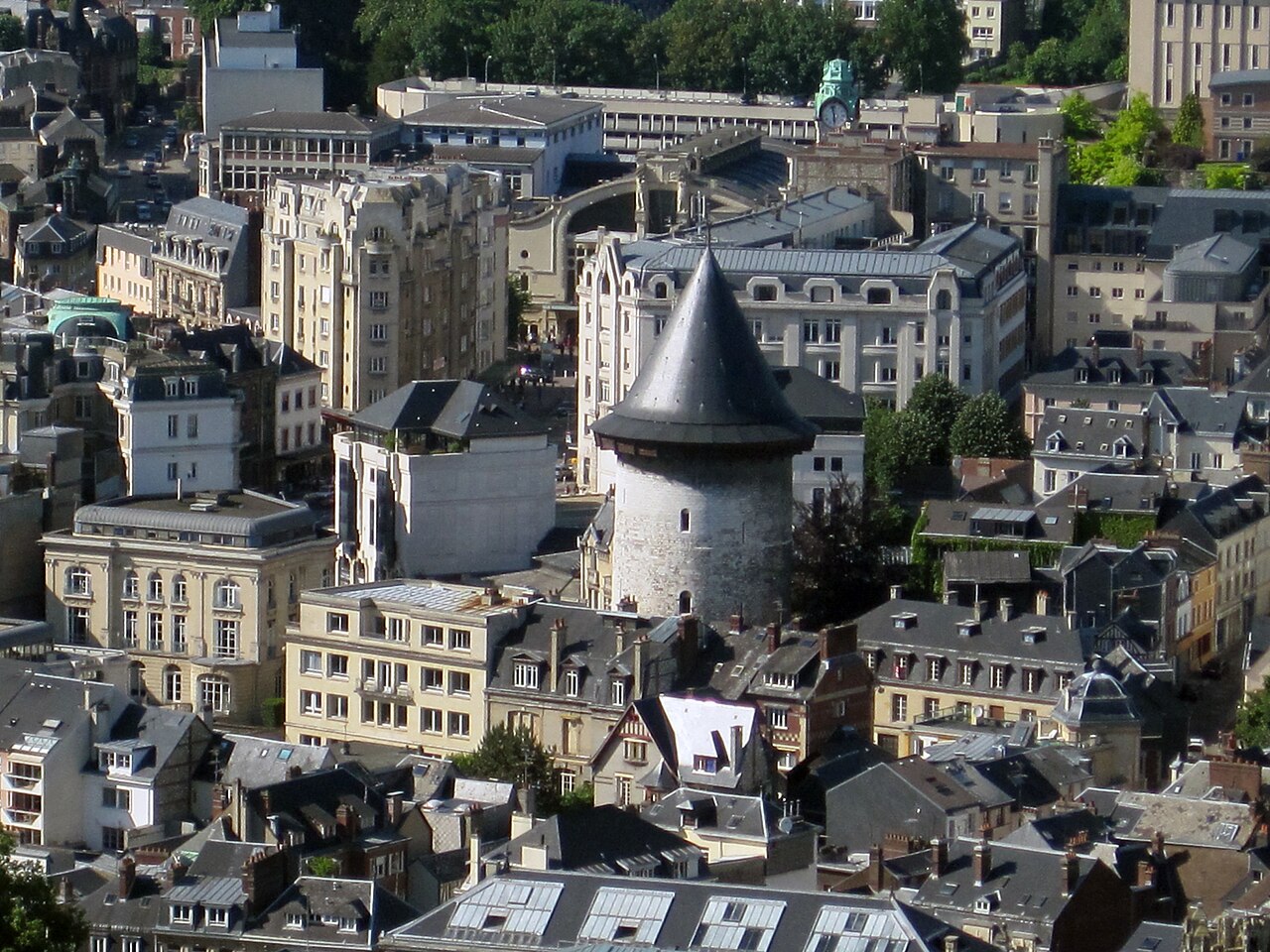 Tour Jeanne d'arc.jpg